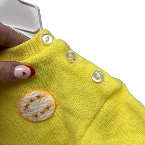 Vtg 80’s Soft Spun Acrylic Yellow/Orange/Brown top & Shorts set Sz 12 months - Picture 3 of 8